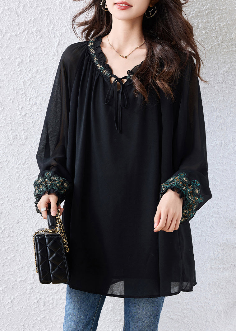 Beautifully Crafted Blouse in a Classic Style