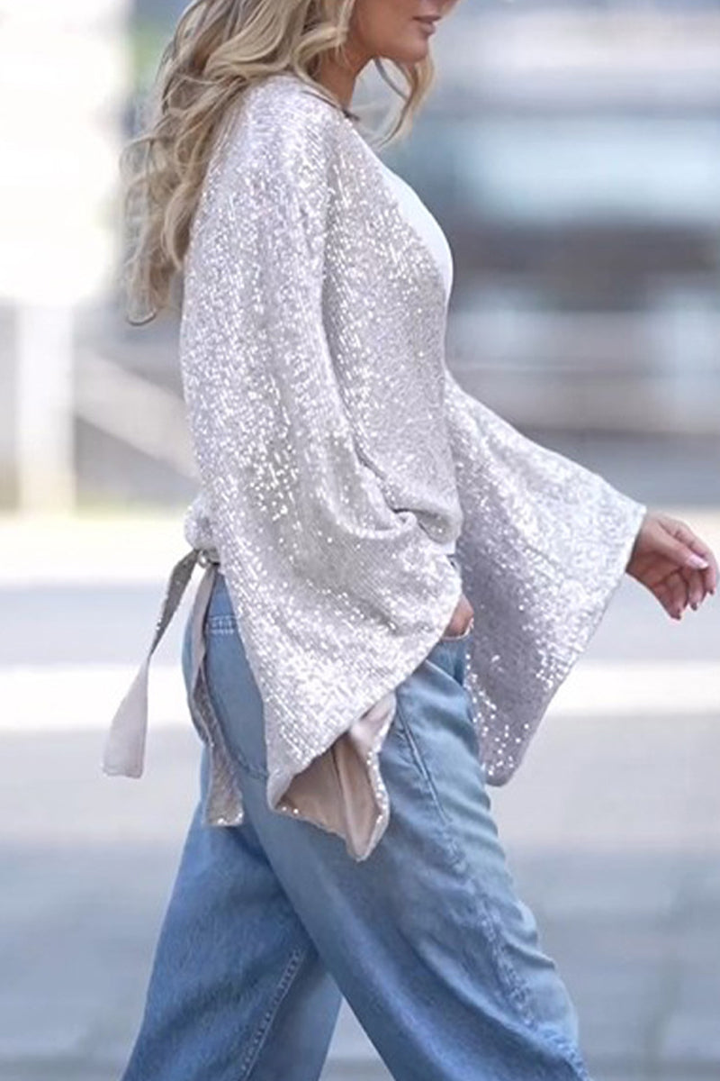 Effortlessly Elegant Top with a Timeless Design