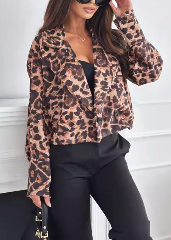 Classic Vintage Jacket with a Flattering Fit