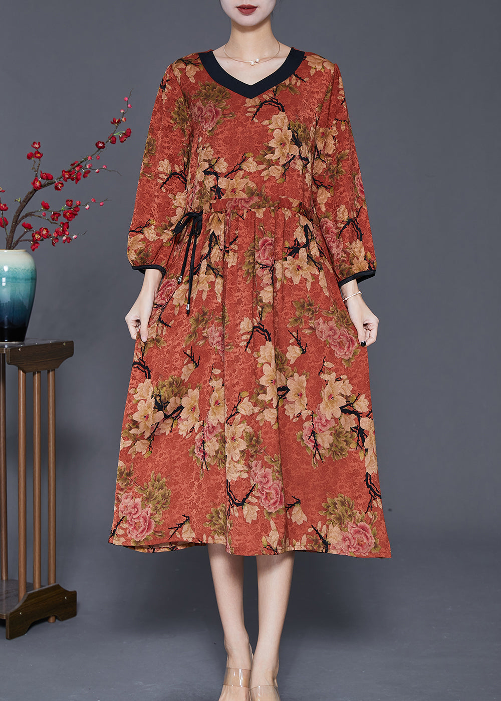 Classic Vintage Dress with a Flattering Fit