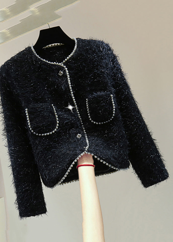 Effortlessly Elegant Coat with a Timeless Design