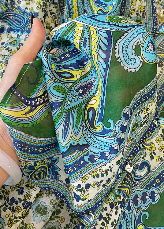 Classic Vintage Shirt with a Flattering Fit