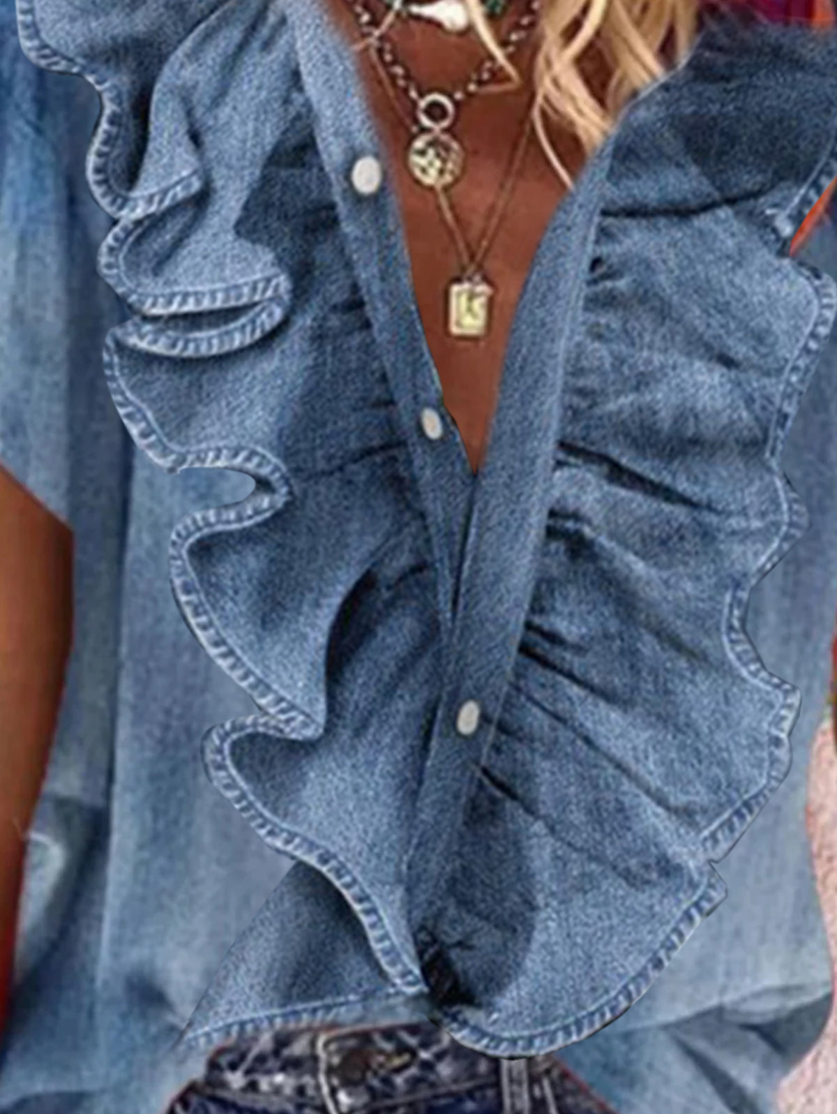 Sophisticated Shirt with a Clean Classic Look