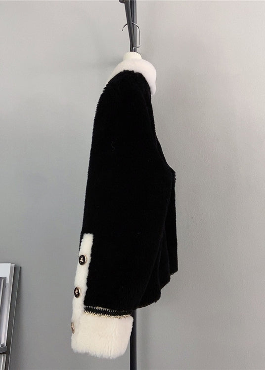 Polished Coat with an Effortless Classic Look