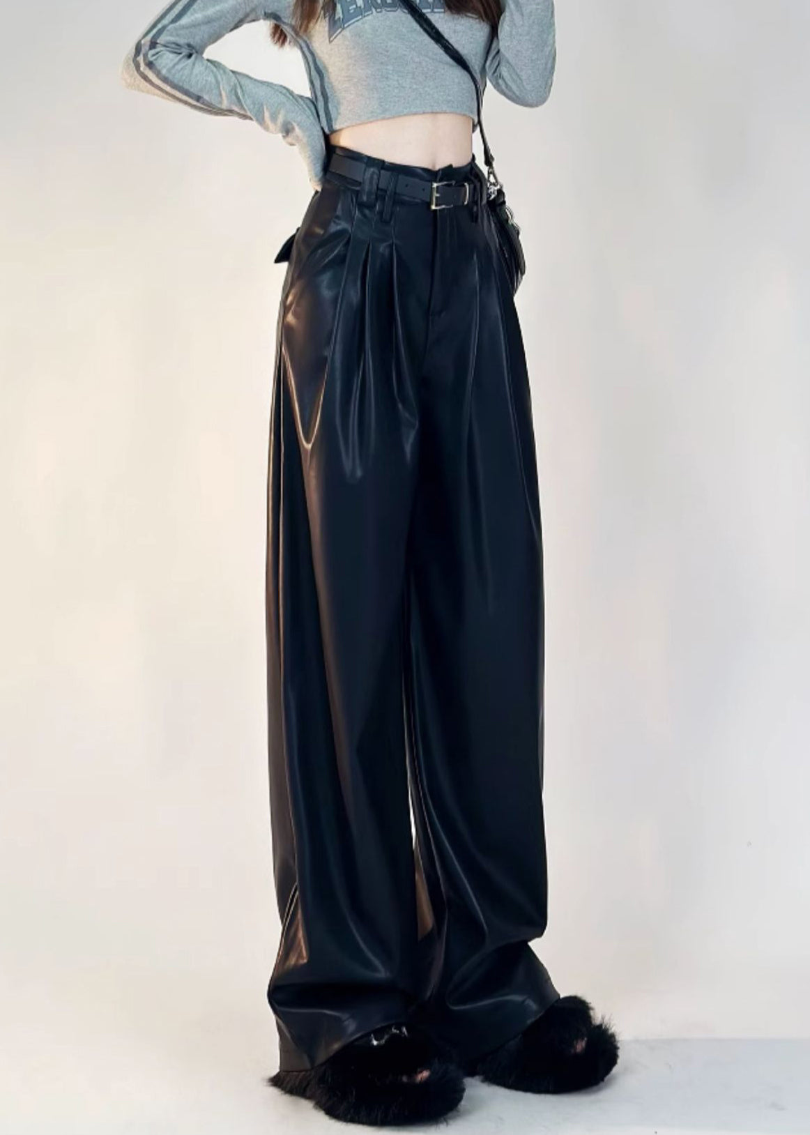 Elegantly Styled Pants for Everyday Wear