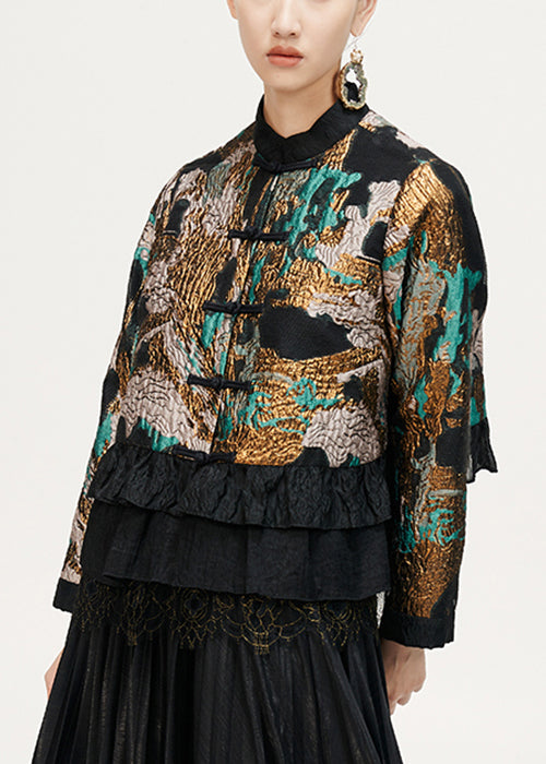 Well Tailored Coat with a Graceful Silhouette