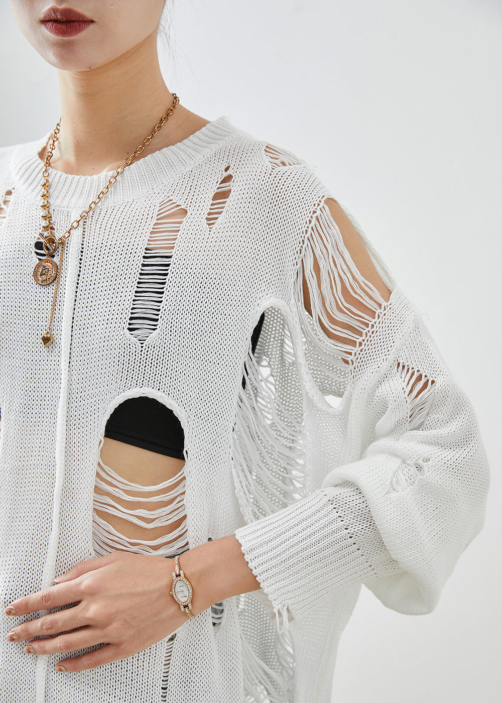 Well Tailored Top with a Graceful Silhouette