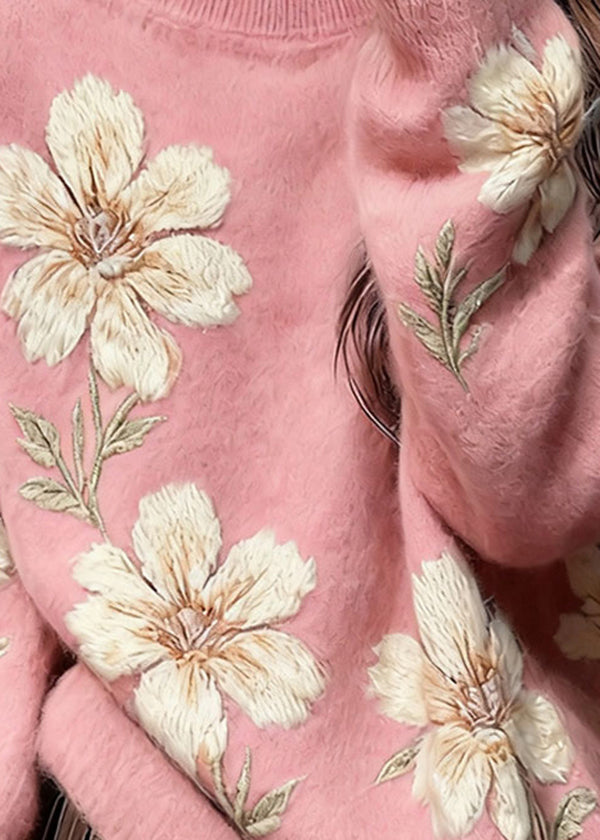 Classic Vintage Sweater with a Flattering Fit