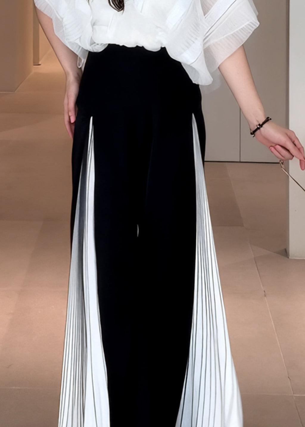 Elegantly Styled Pants for Everyday Wear