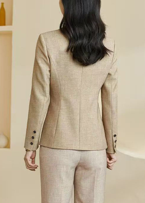 Gracefully Styled Coat for Any Occasion