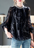 Well Tailored Top with a Graceful Silhouette