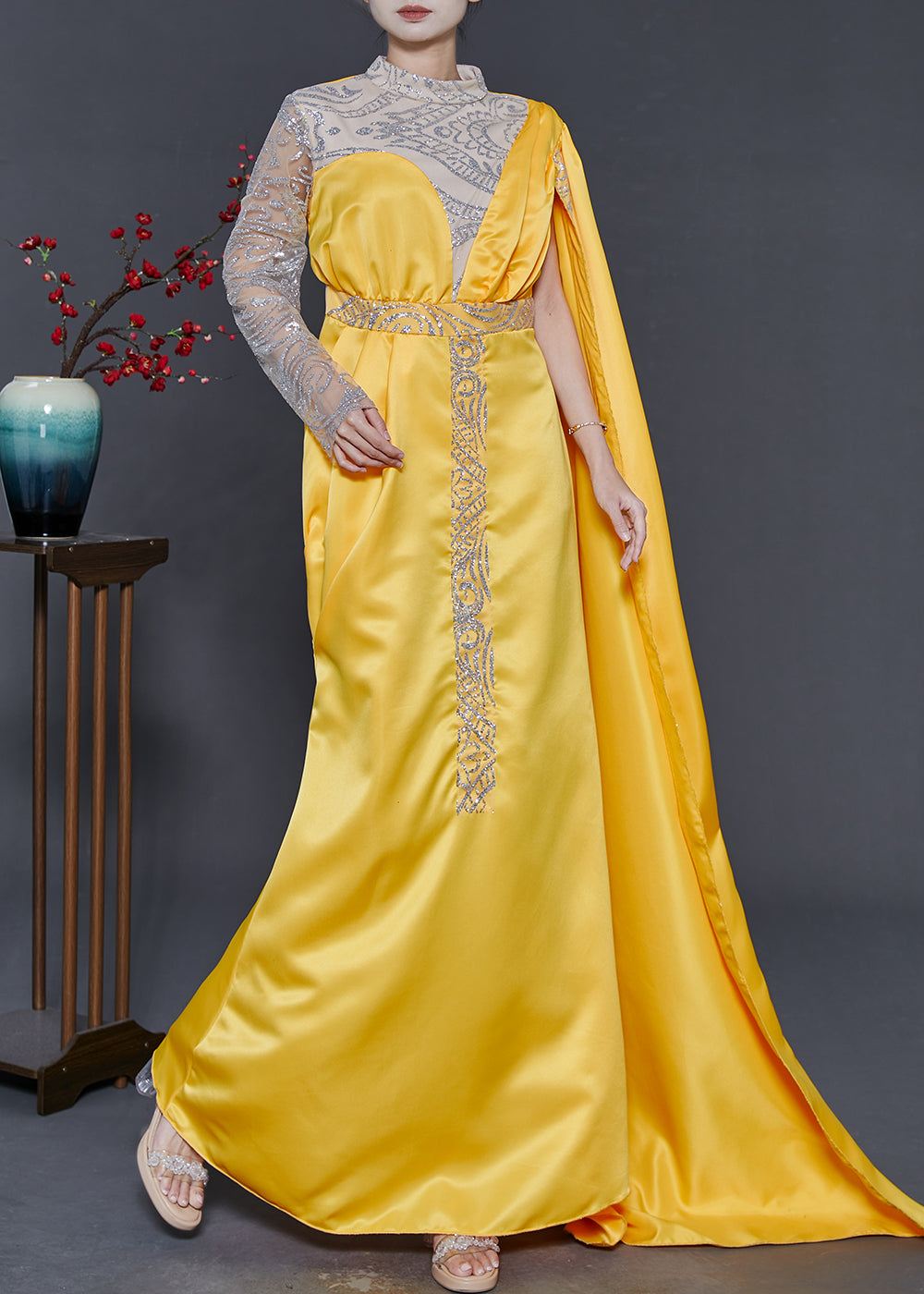 Beautifully Crafted Dress in a Classic Style