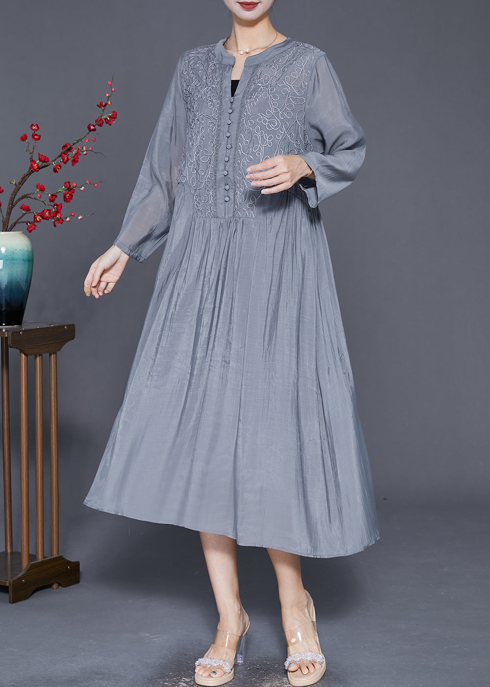 Sophisticated Dress with a Clean Classic Look