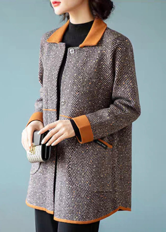 Elegantly Styled Coat for Everyday Wear