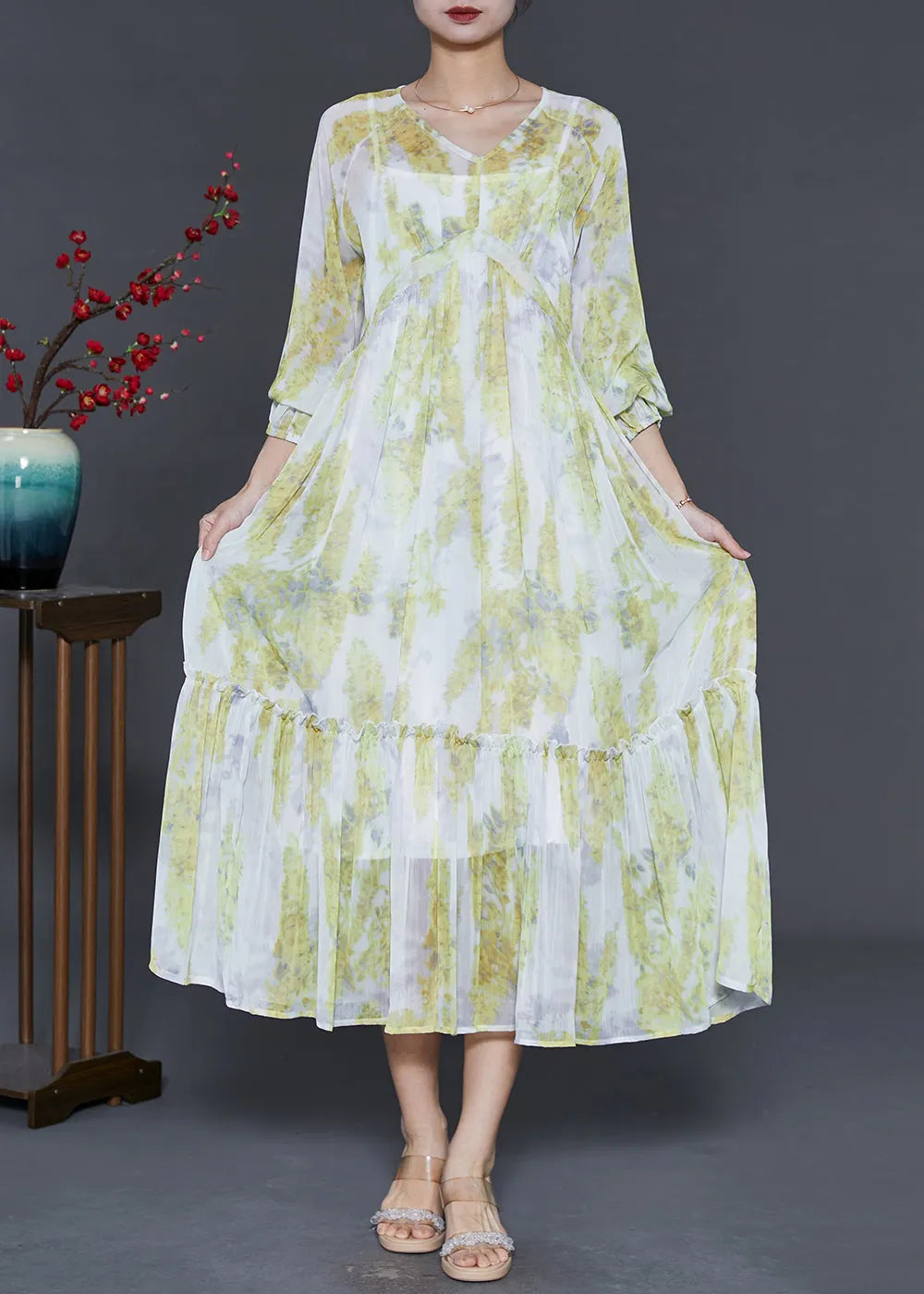 Classic Vintage Dress with a Flattering Fit