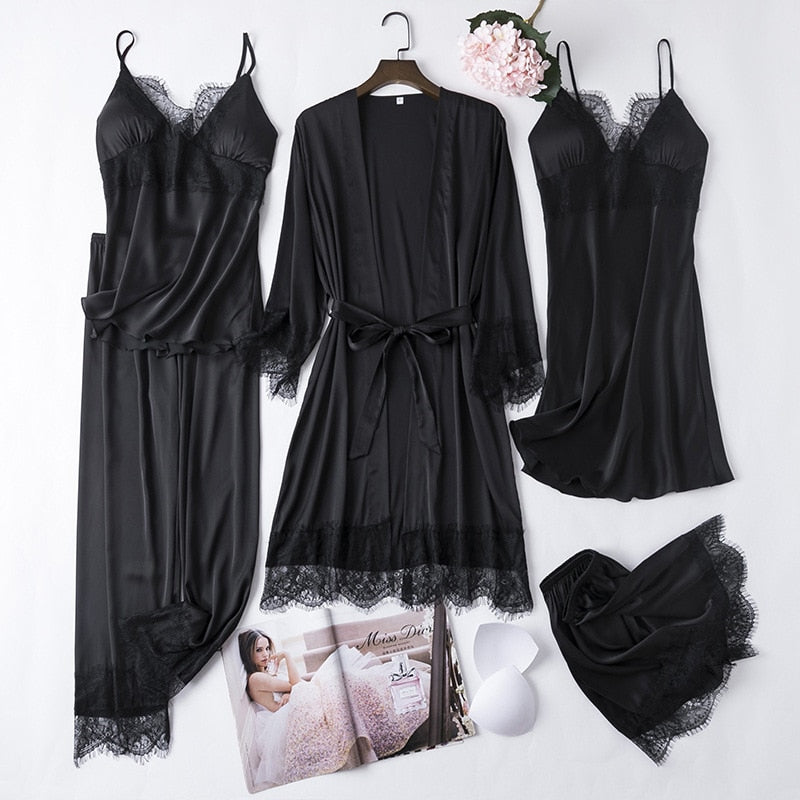 Finely Styled Garment with a Classic Vintage Look