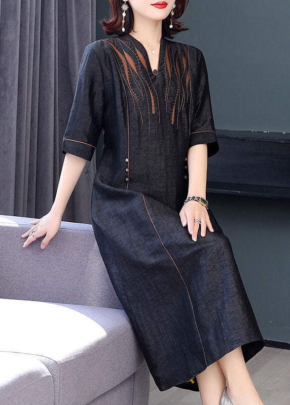 Beautifully Crafted Dress in a Classic Style