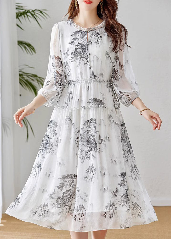 Classic Vintage Dress with a Flattering Fit