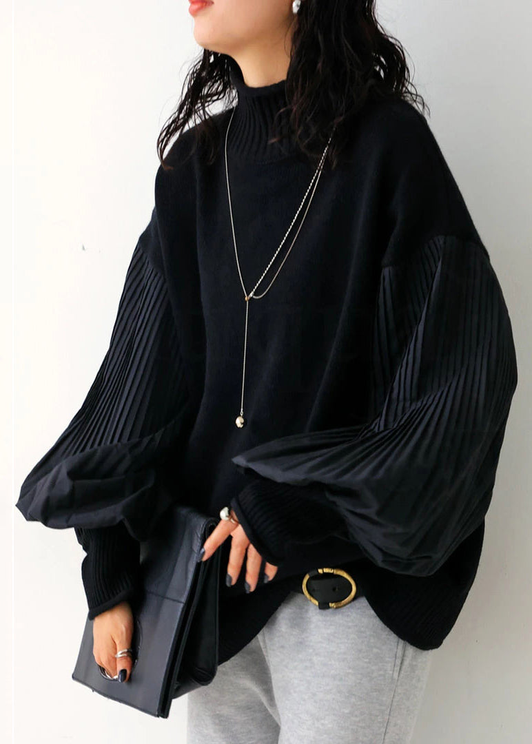 Well Tailored Sweater with a Graceful Silhouette