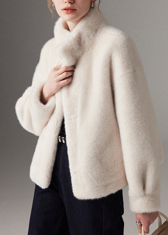 Gracefully Styled Coat for Any Occasion