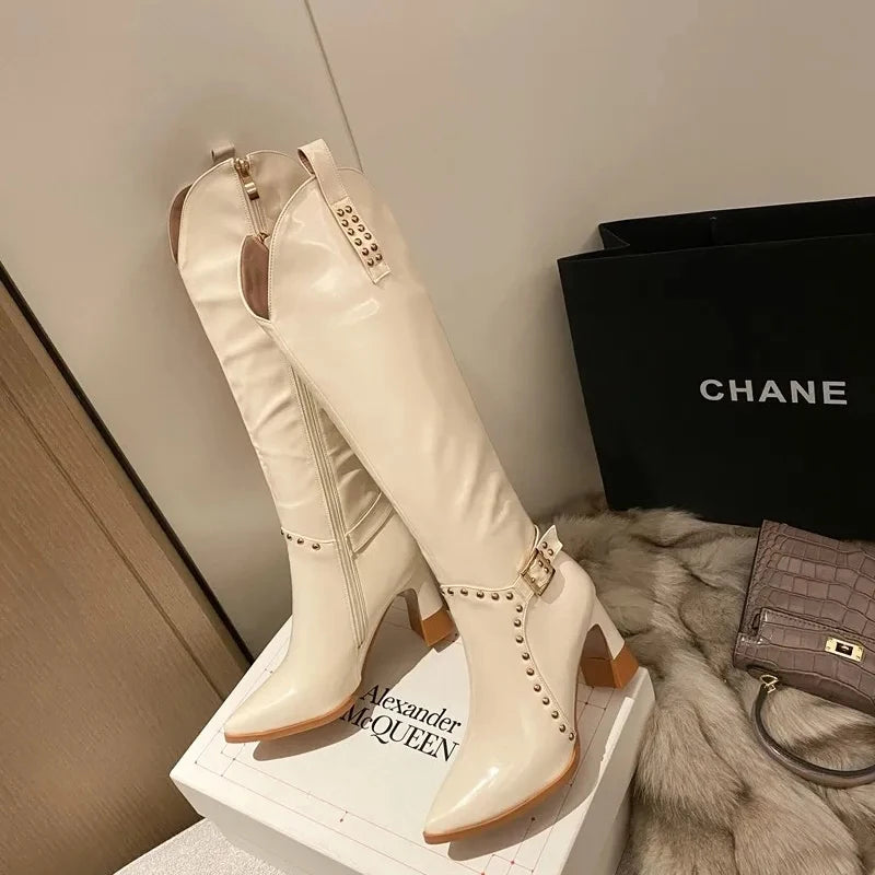 Graceful Orthopedic Boots for Modern Look