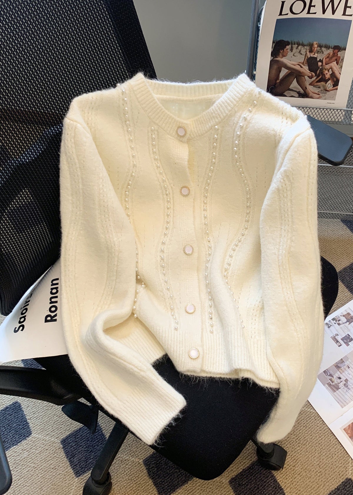 Classic Vintage Sweater with a Flattering Fit