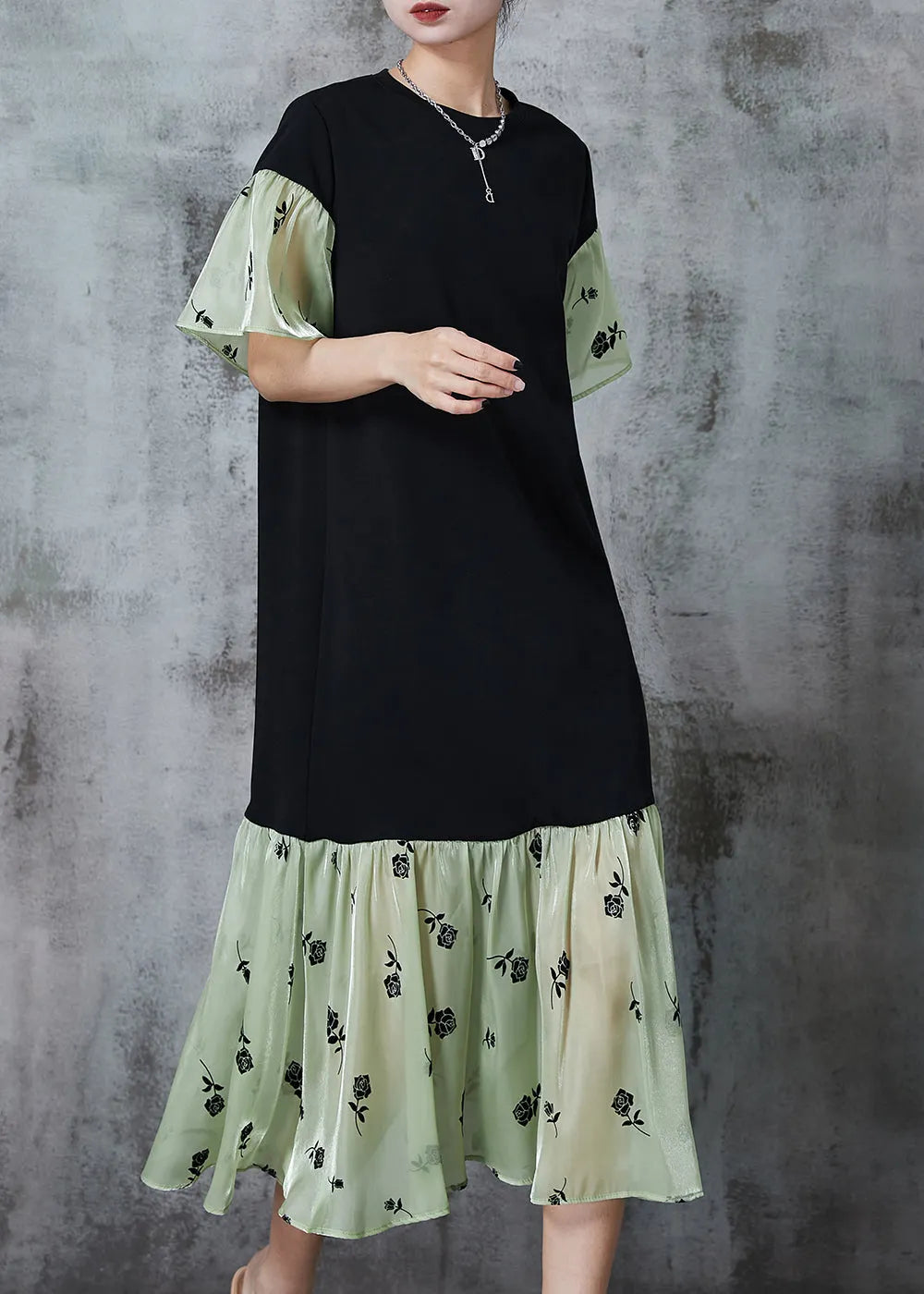 Classic Vintage & Enduringly Stylish Dress