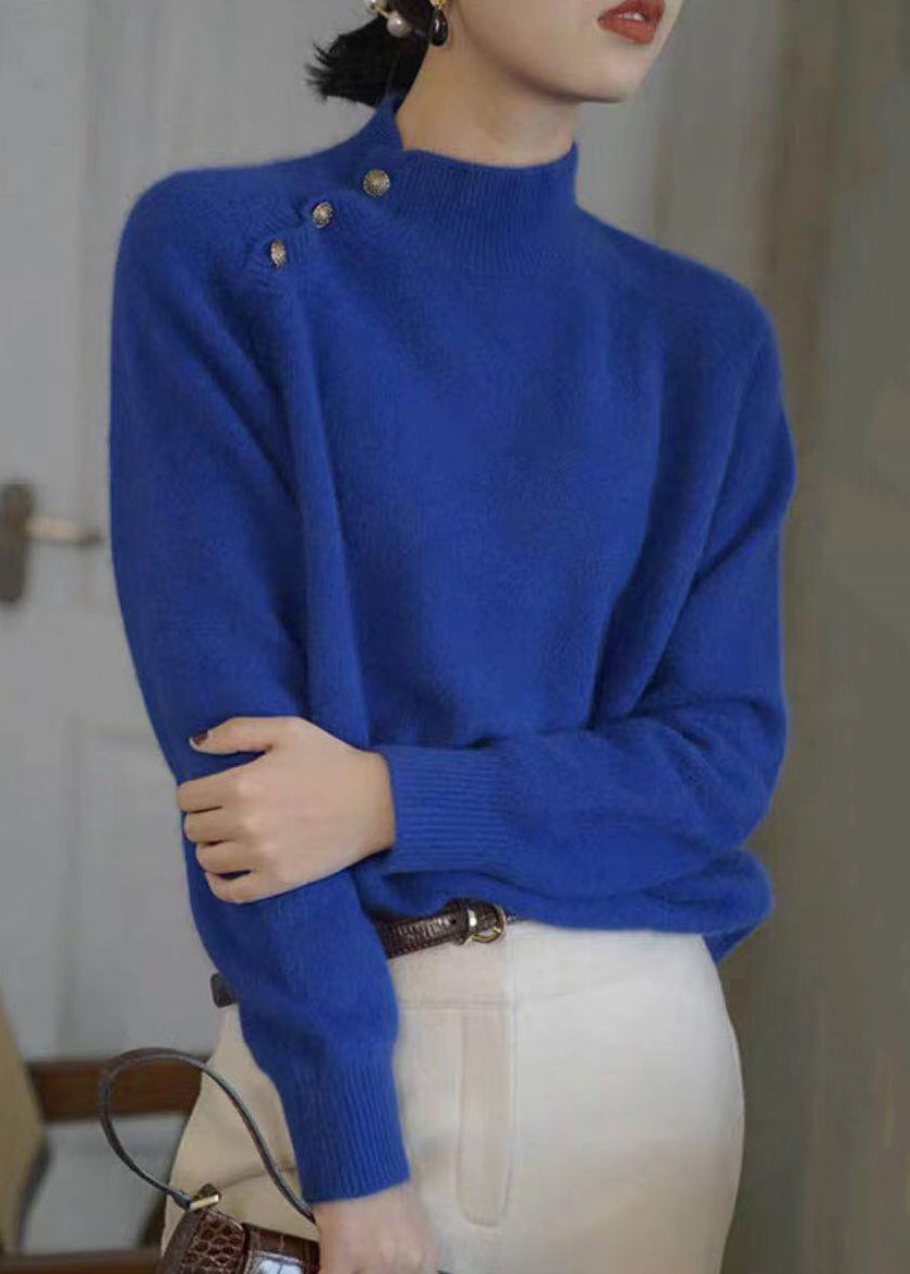 Beautifully Finished Sweater in a Timeless Design