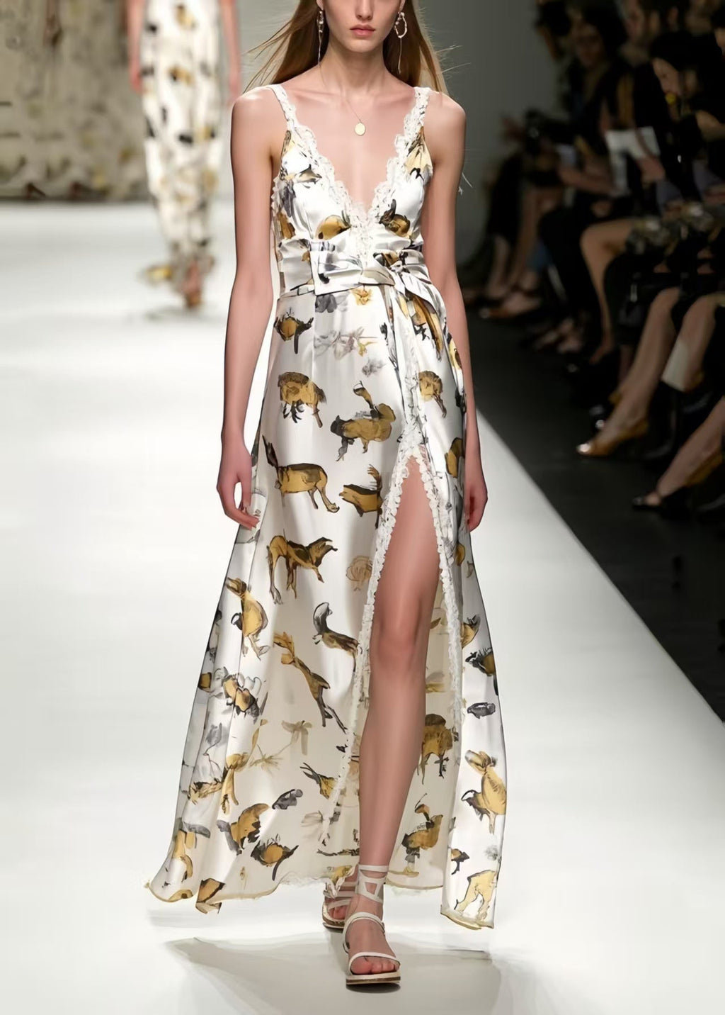 Classic Vintage & Enduringly Stylish Dress