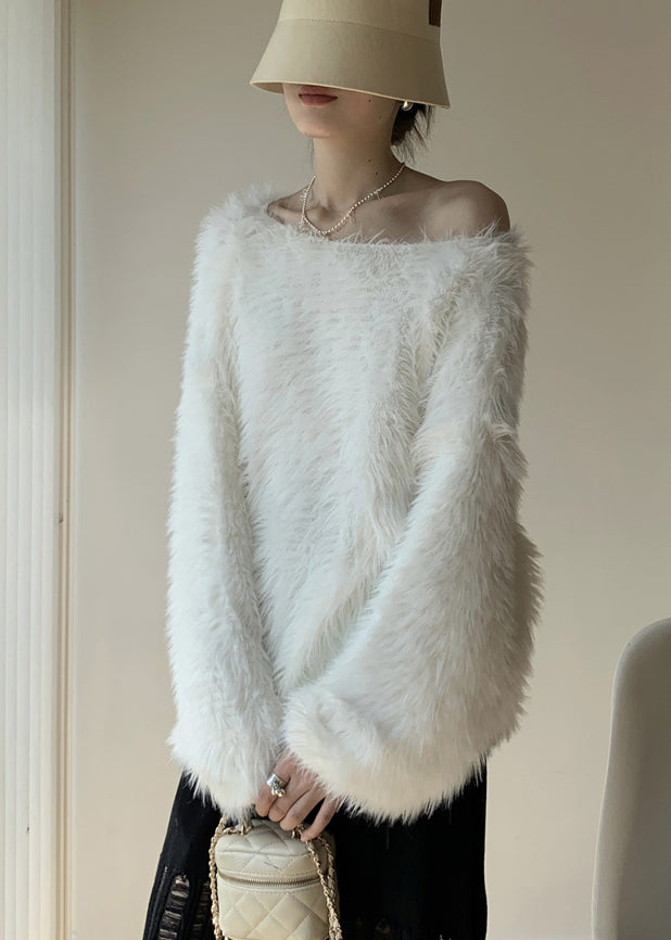 Well Tailored Sweater with a Graceful Silhouette