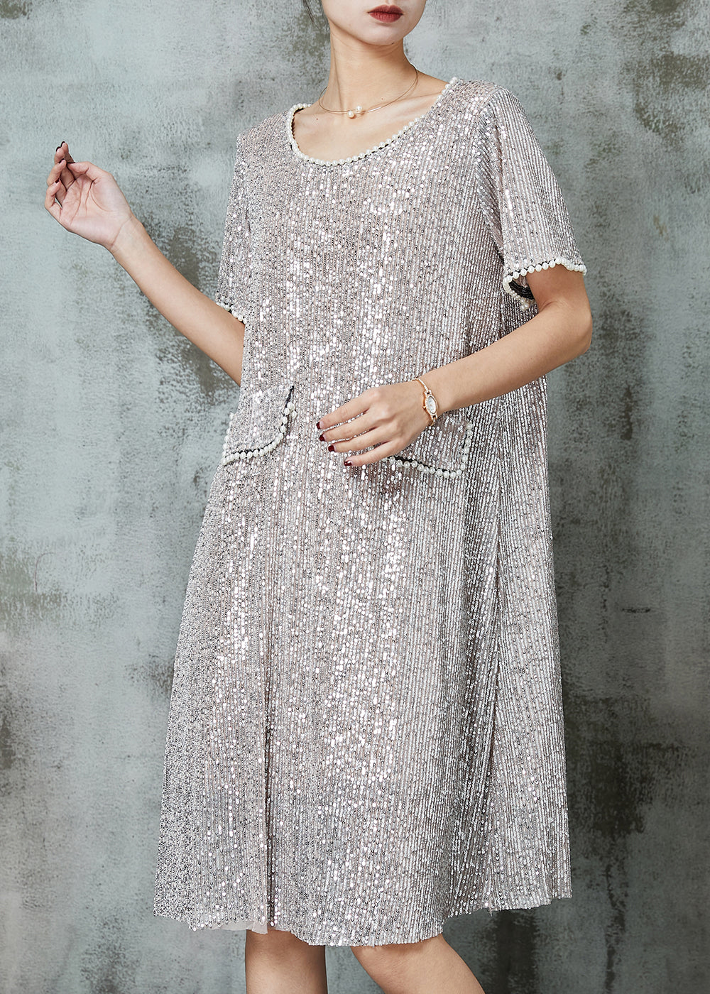 Beautifully Finished Dress in a Timeless Design