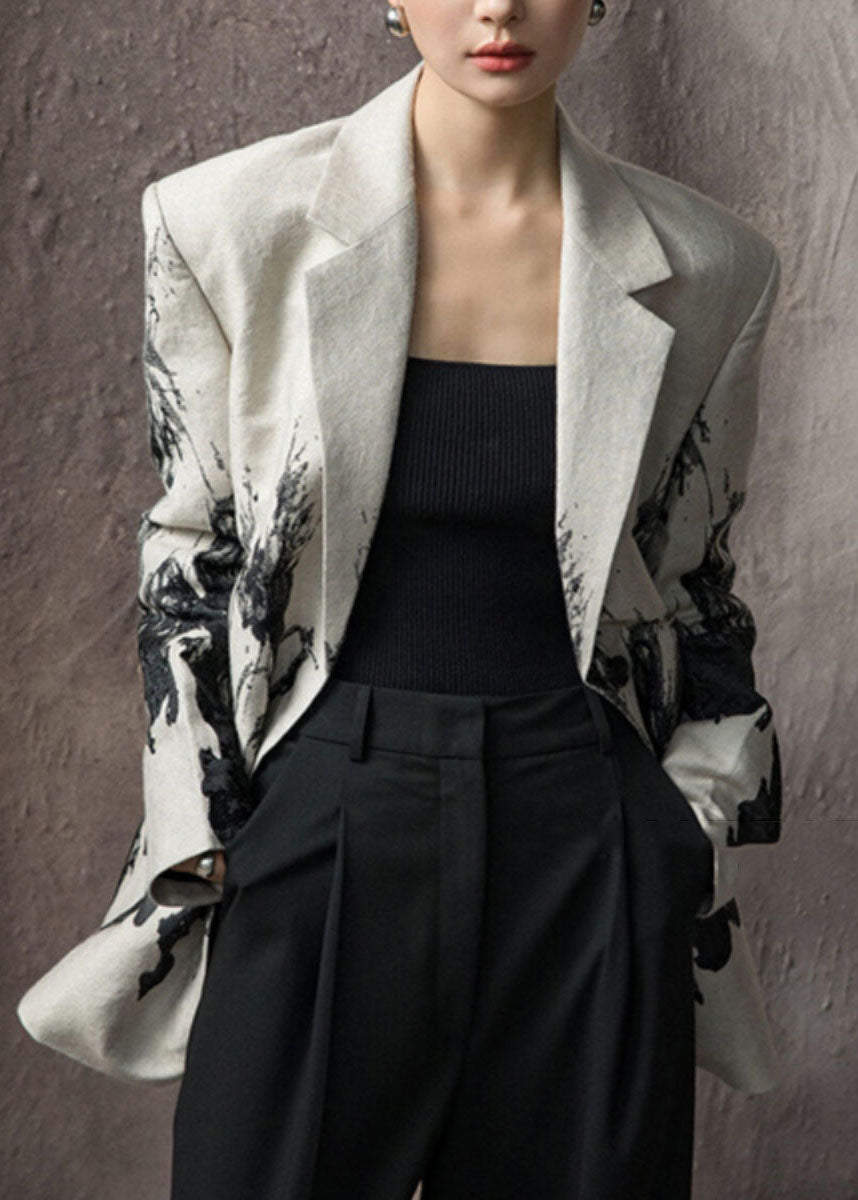 Elegantly Styled Coat for Everyday Wear