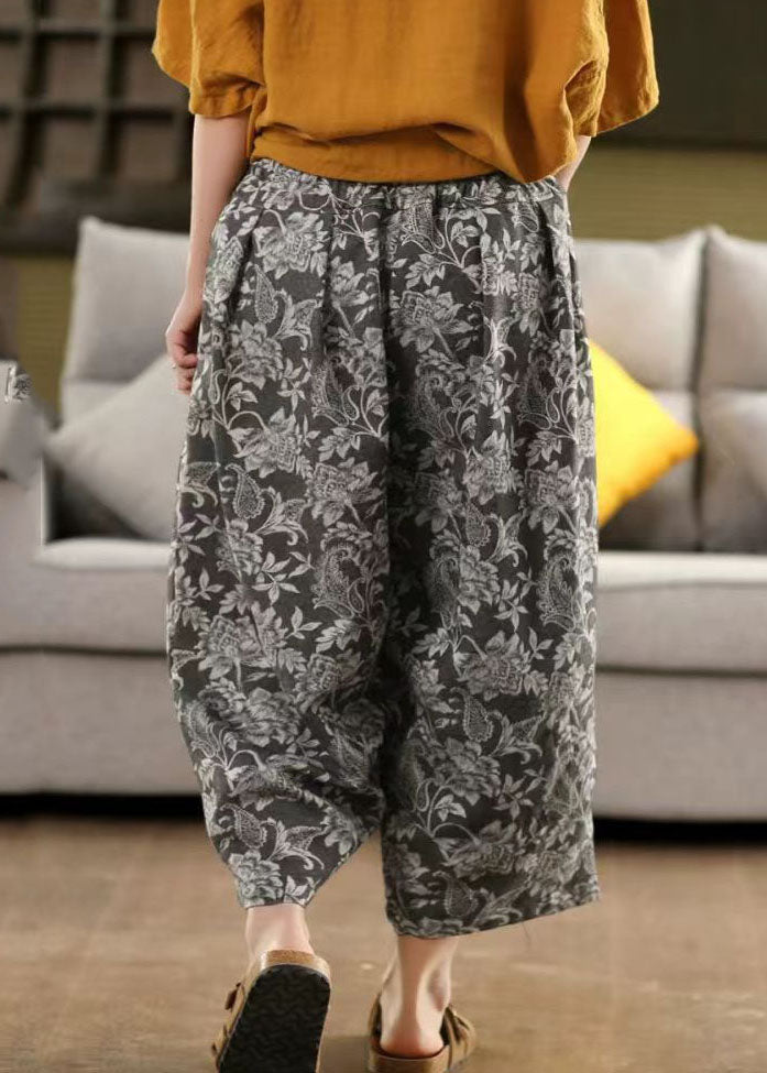 Well Tailored Pants with a Graceful Silhouette