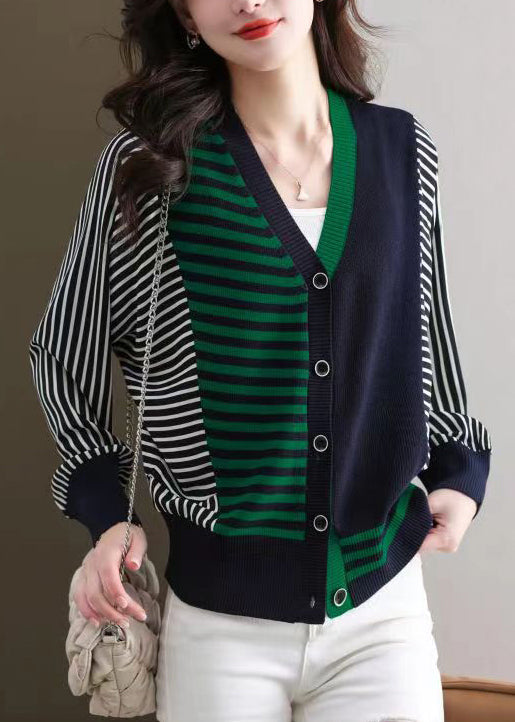 Elegantly Styled Cardigan for Everyday Wear