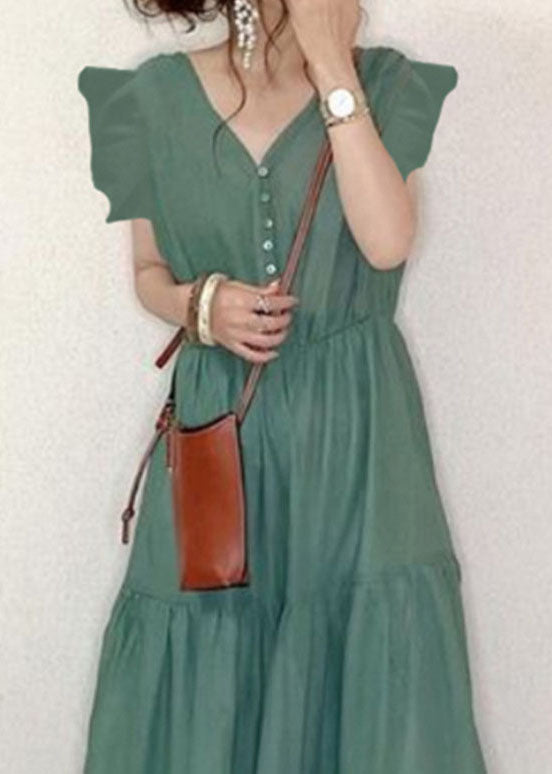 Beautifully Finished Dress in a Timeless Design