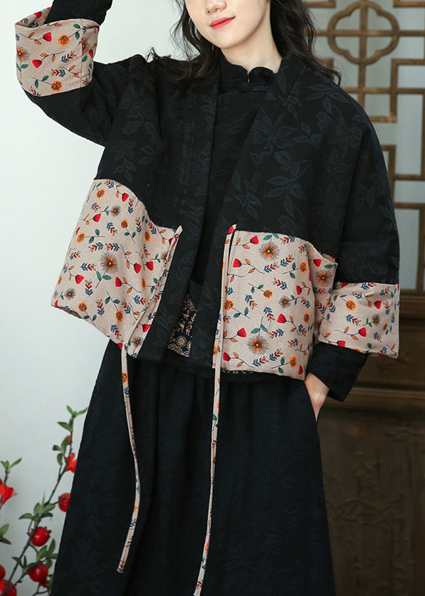 Elegantly Styled Coat for Everyday Wear