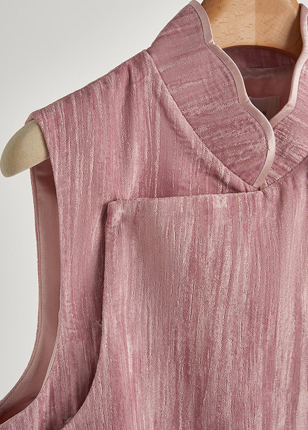 Gracefully Styled Garment for Any Occasion