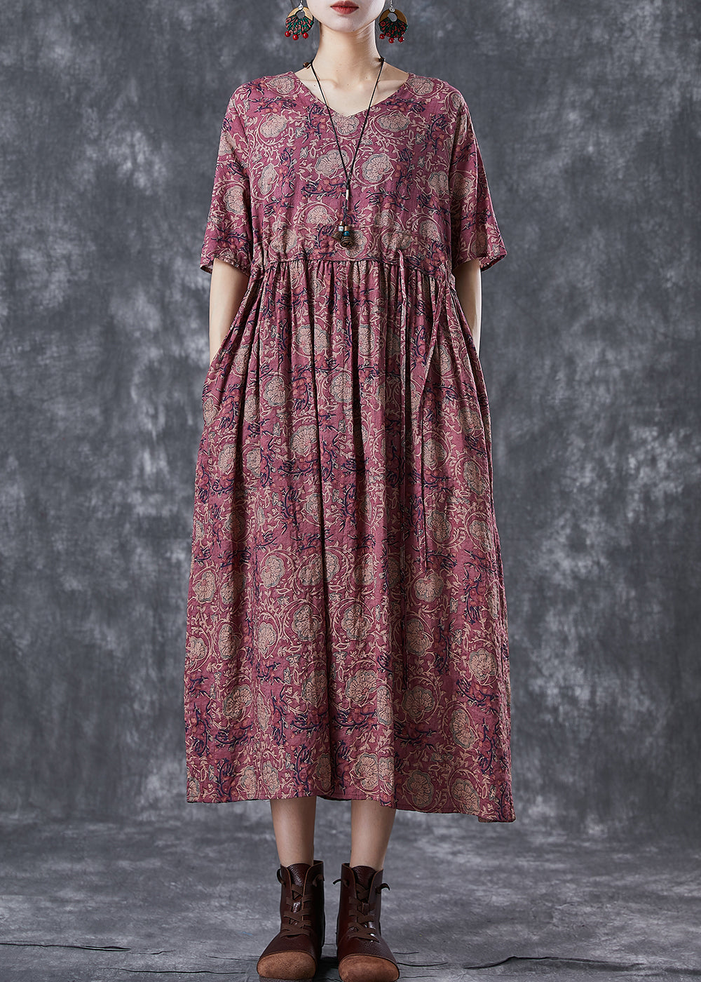 Classic Vintage Dress with a Flattering Fit