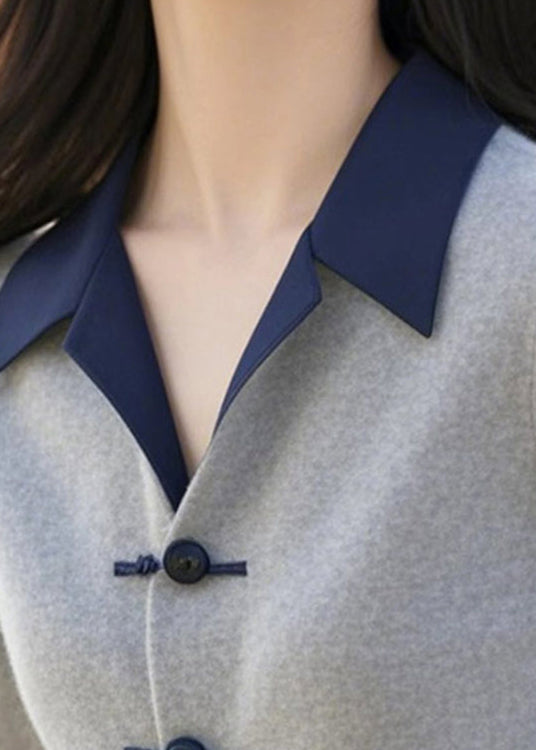 Effortlessly Elegant Sweater with a Timeless Design
