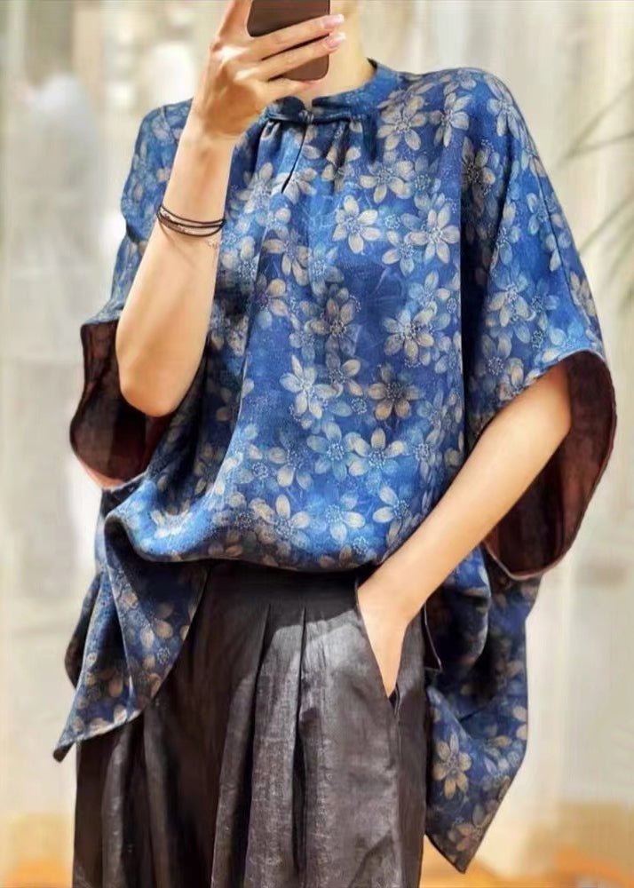 Well Tailored Top with a Graceful Silhouette