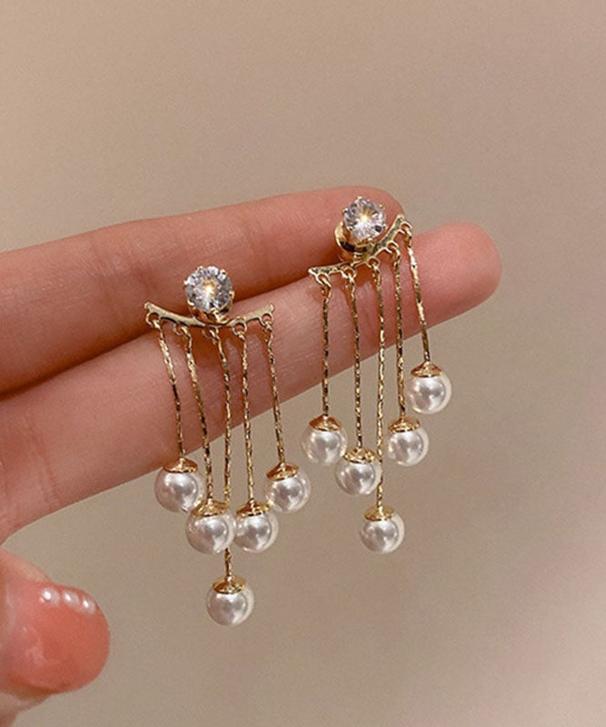 Stunning Gold Earring for Daily Wear