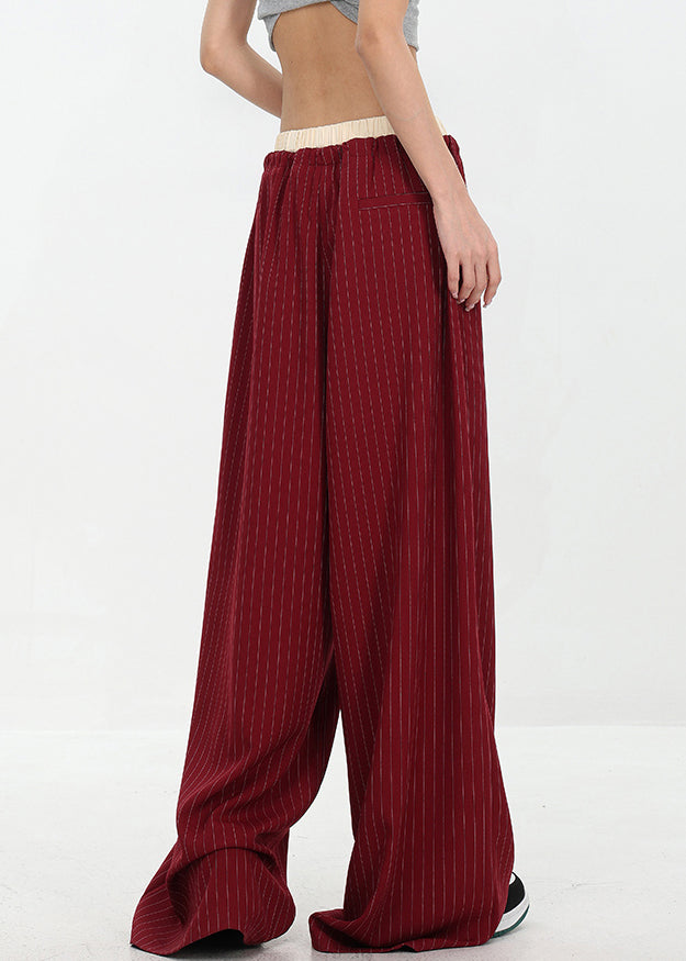Effortlessly Elegant Pants with a Timeless Design