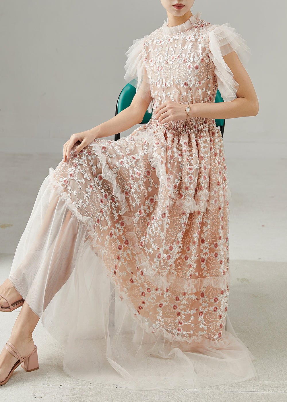 Sophisticated Dress with a Clean Classic Look
