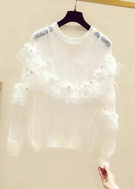 Well Tailored Sweater with a Graceful Silhouette