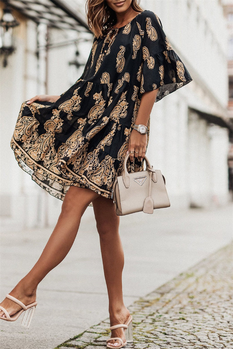 Beautifully Finished Dress in a Timeless Design