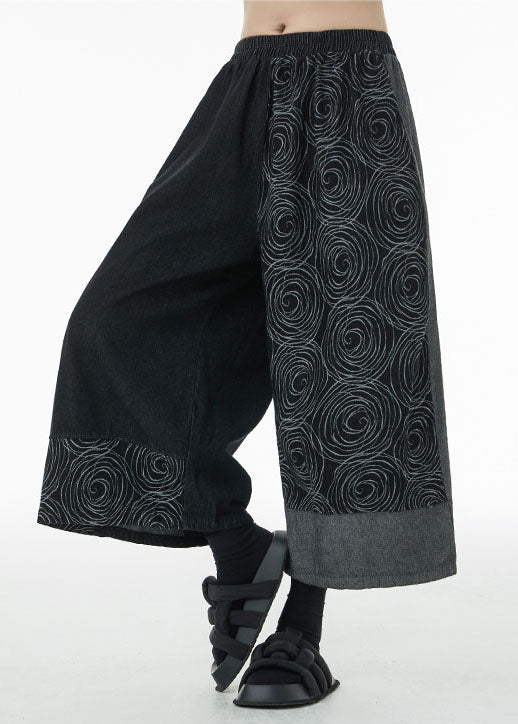 Effortlessly Elegant Pants with a Timeless Design