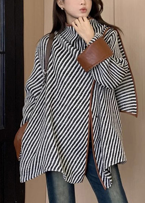 Well Tailored Coat with a Graceful Silhouette