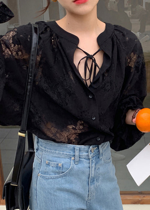 Sophisticated Blouse with a Clean Classic Look