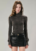 Classic Vintage Blouse with a Flattering Fit