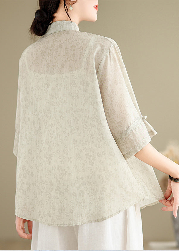 Classic Vintage Top with a Flattering Fit